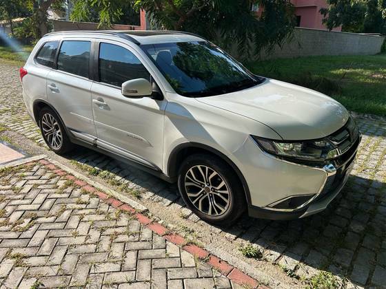 MITSUBISHI OUTLANDER 2.0 16V GASOLINA 4P AUTOMÁTICO MITSUBISHI OUTLANDER 2.0 16V GASOLINA 4P AUTOMÁTICO